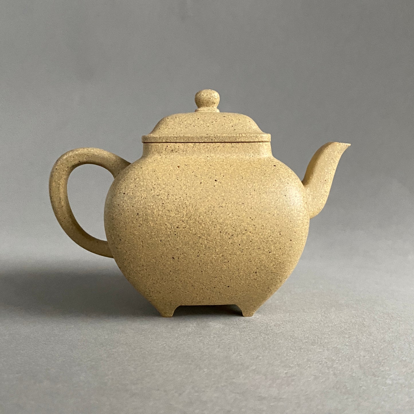 Chuan Lu (110 ml) Shui Tan Lv Ni Yixing Teapot