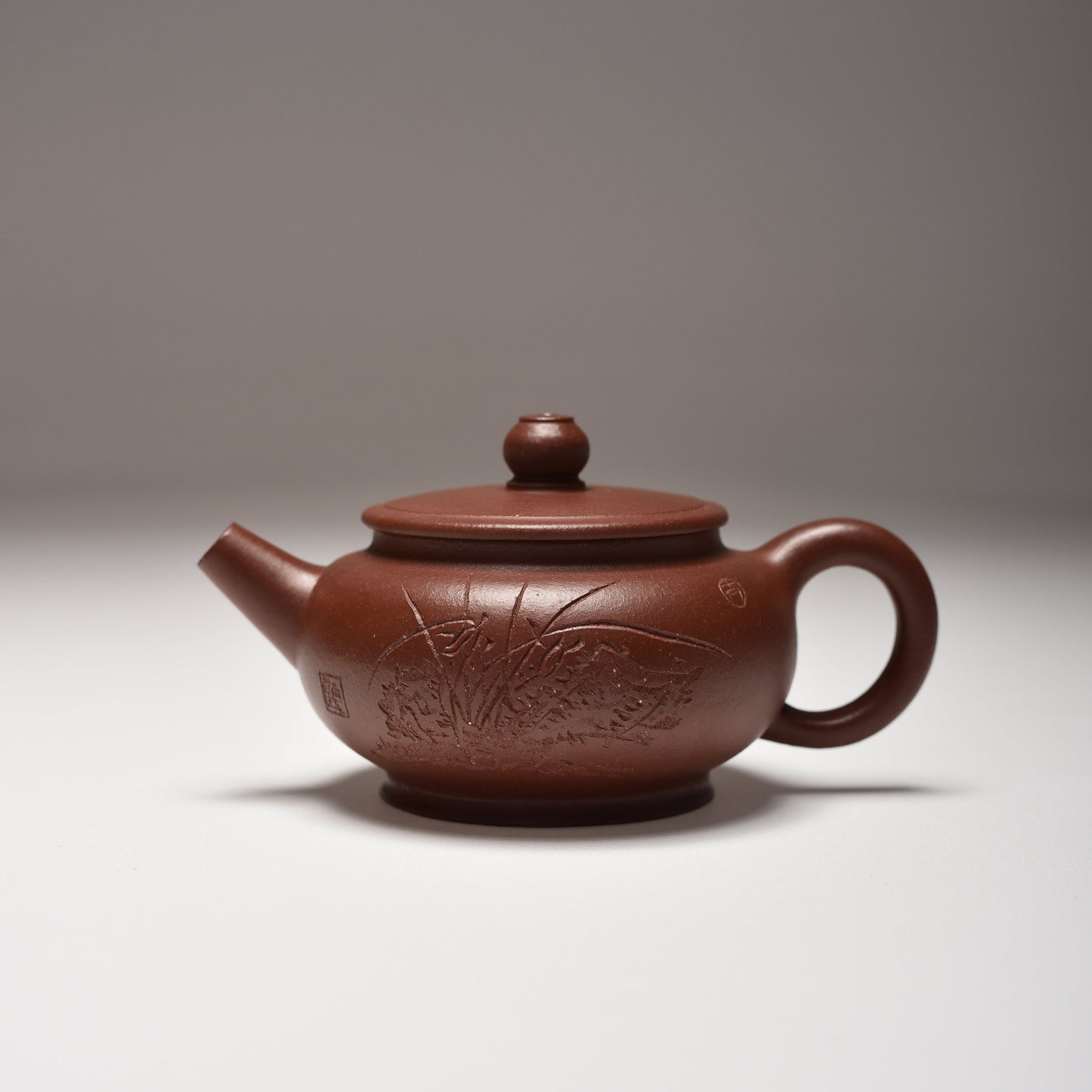 Bian Fu (120ml) Dicaoqing Clay Yixing Teapot