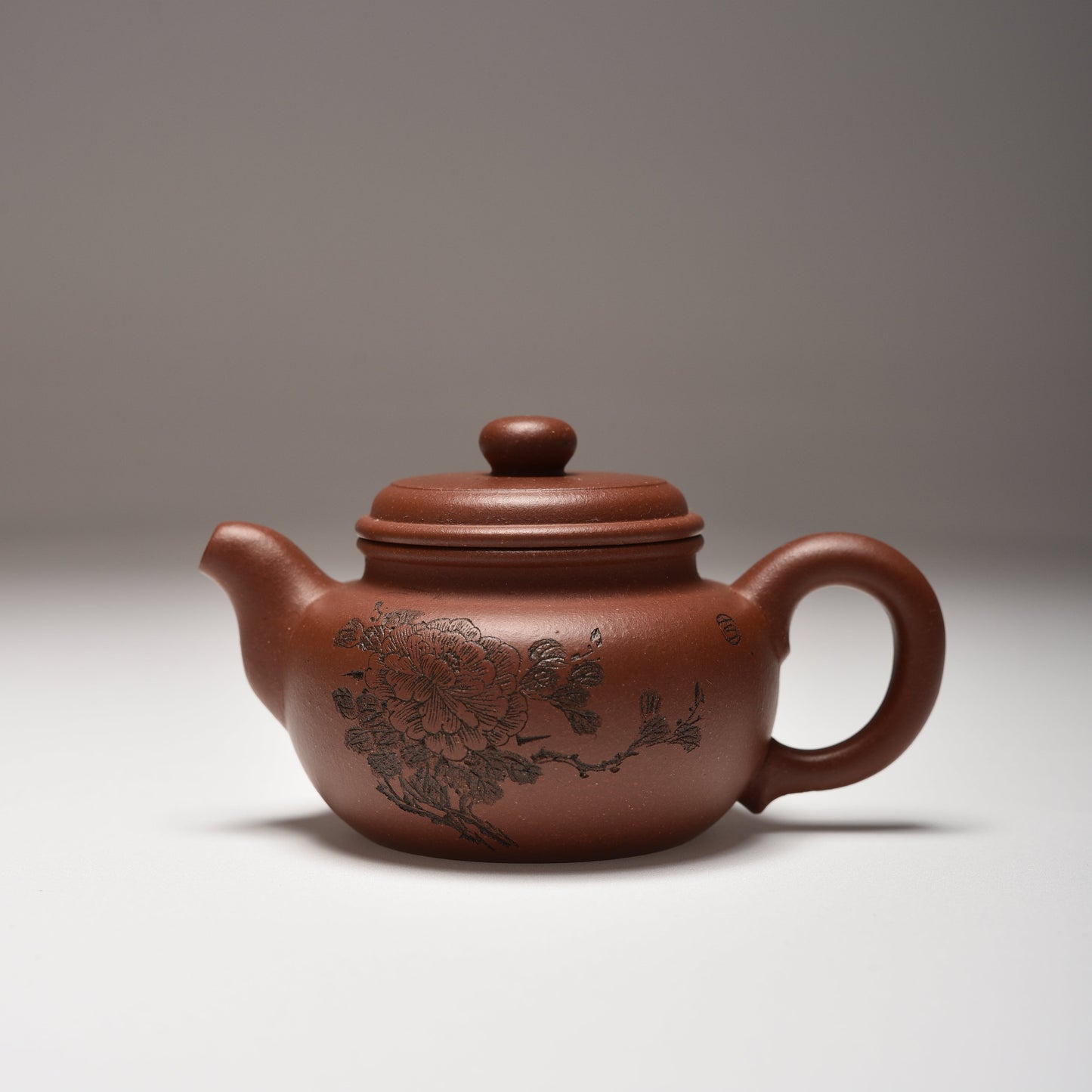 Fang Gu (120ml) Dicaoqing Clay Yixing Teapot with Carving