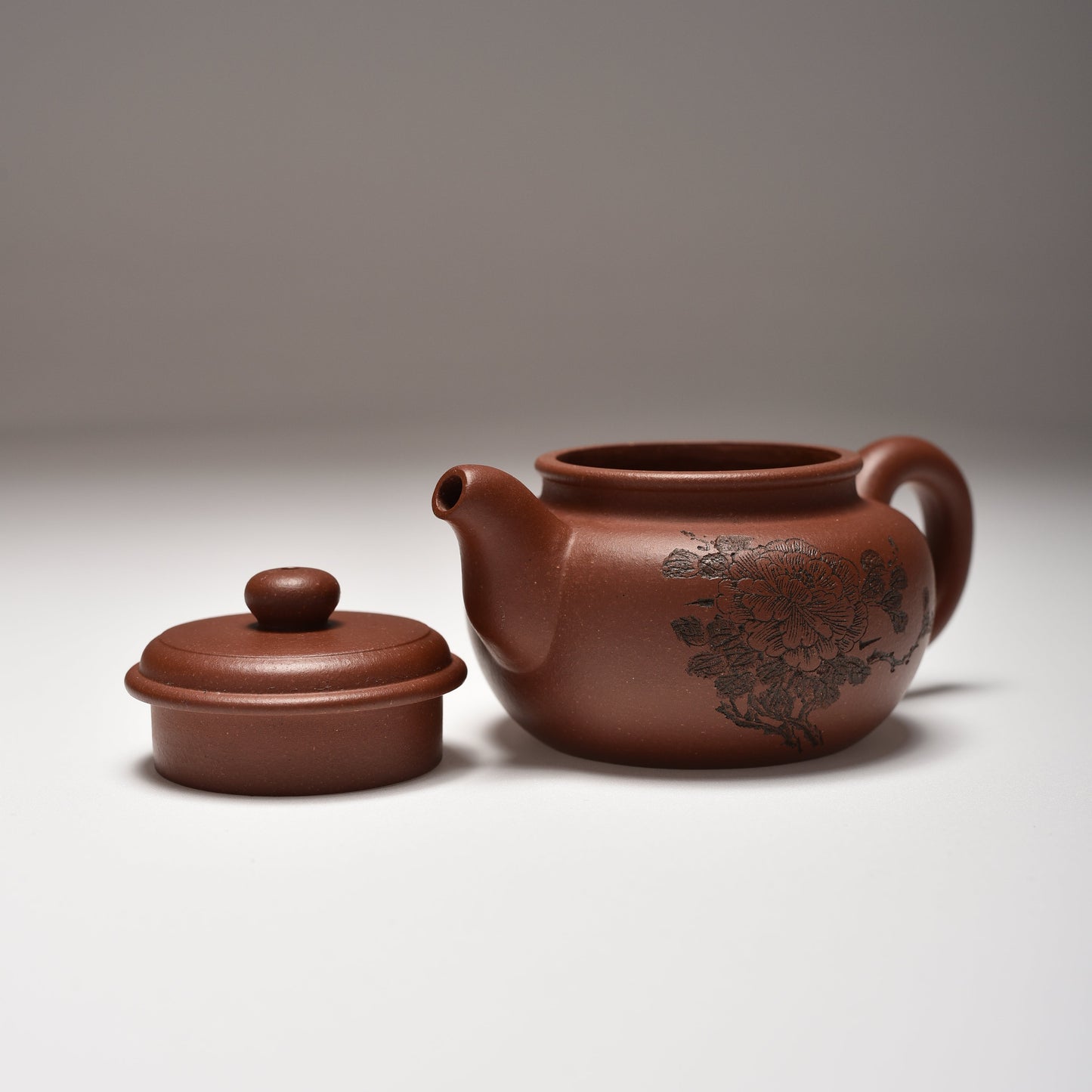 Fang Gu (120ml) Dicaoqing Clay Yixing Teapot with Carving