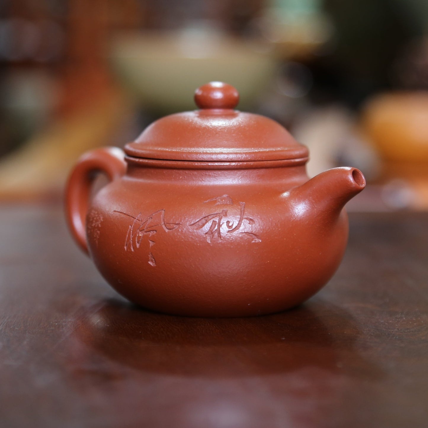 Fang Gu (150 ml) Zhu Ni Yixing Teapot with Carving