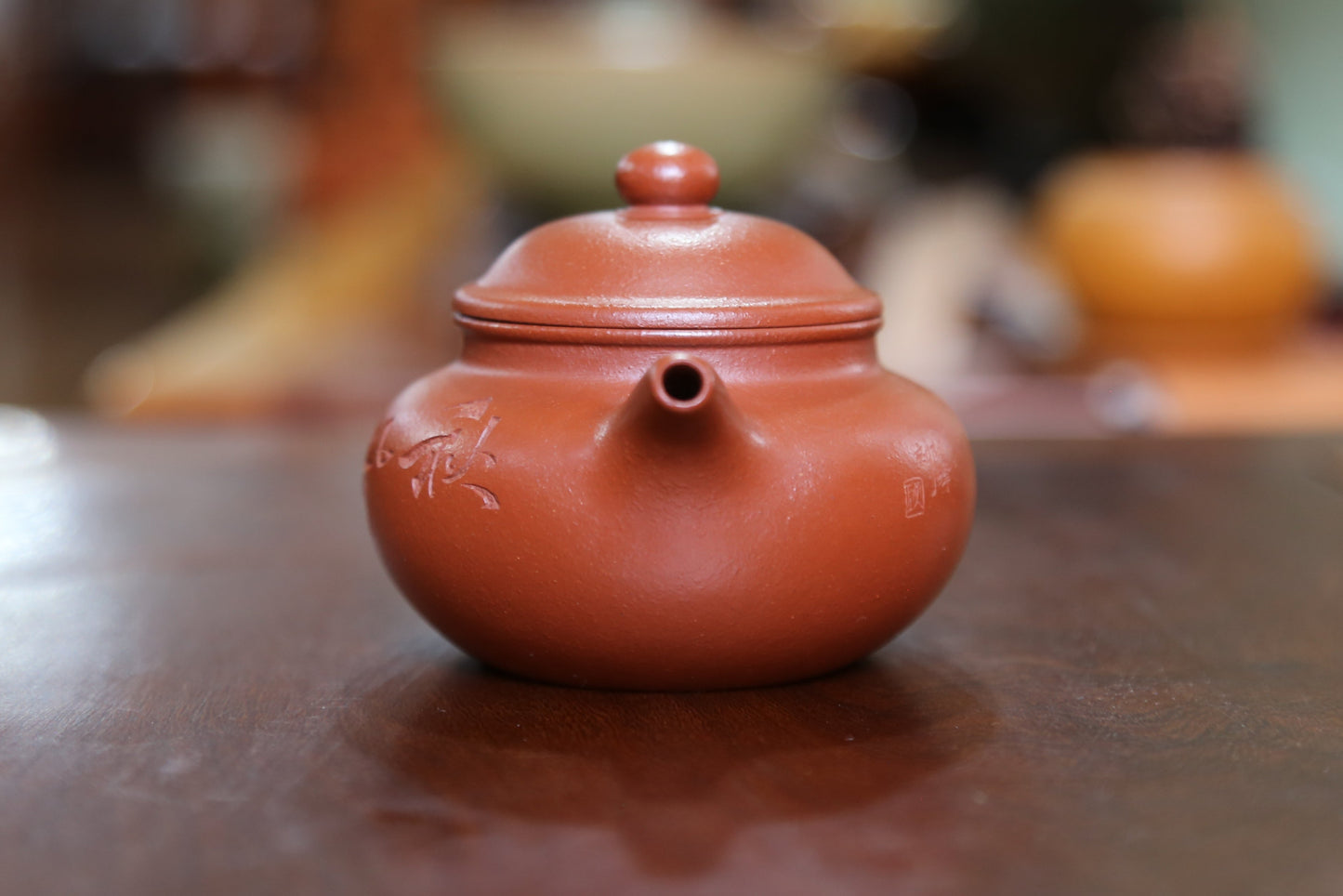 Fang Gu (150 ml) Zhu Ni Yixing Teapot with Carving