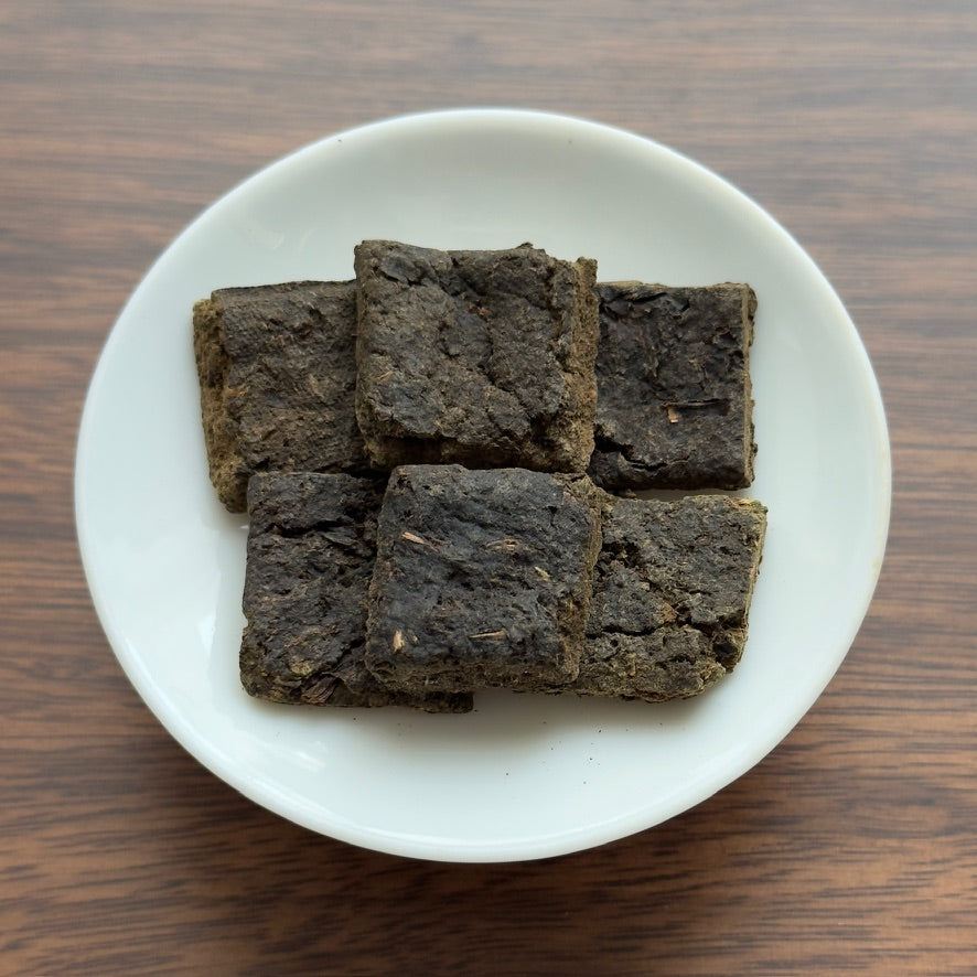 2017 De’ang Sour Tea (Traditionally Pounded)