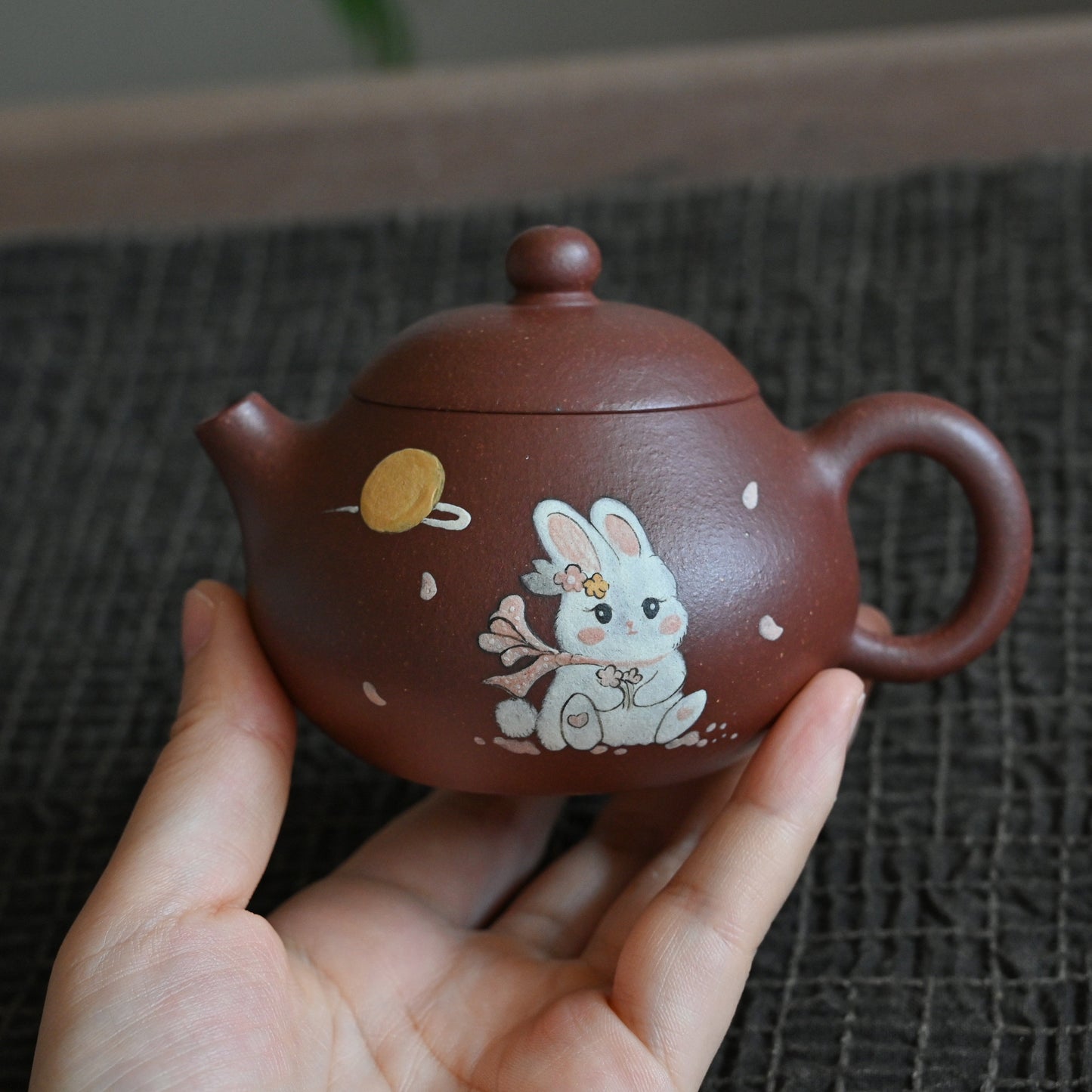 Wen Dan (150ml) Zhongcaoqing Yixing Teapot with Bunny Mud Painting