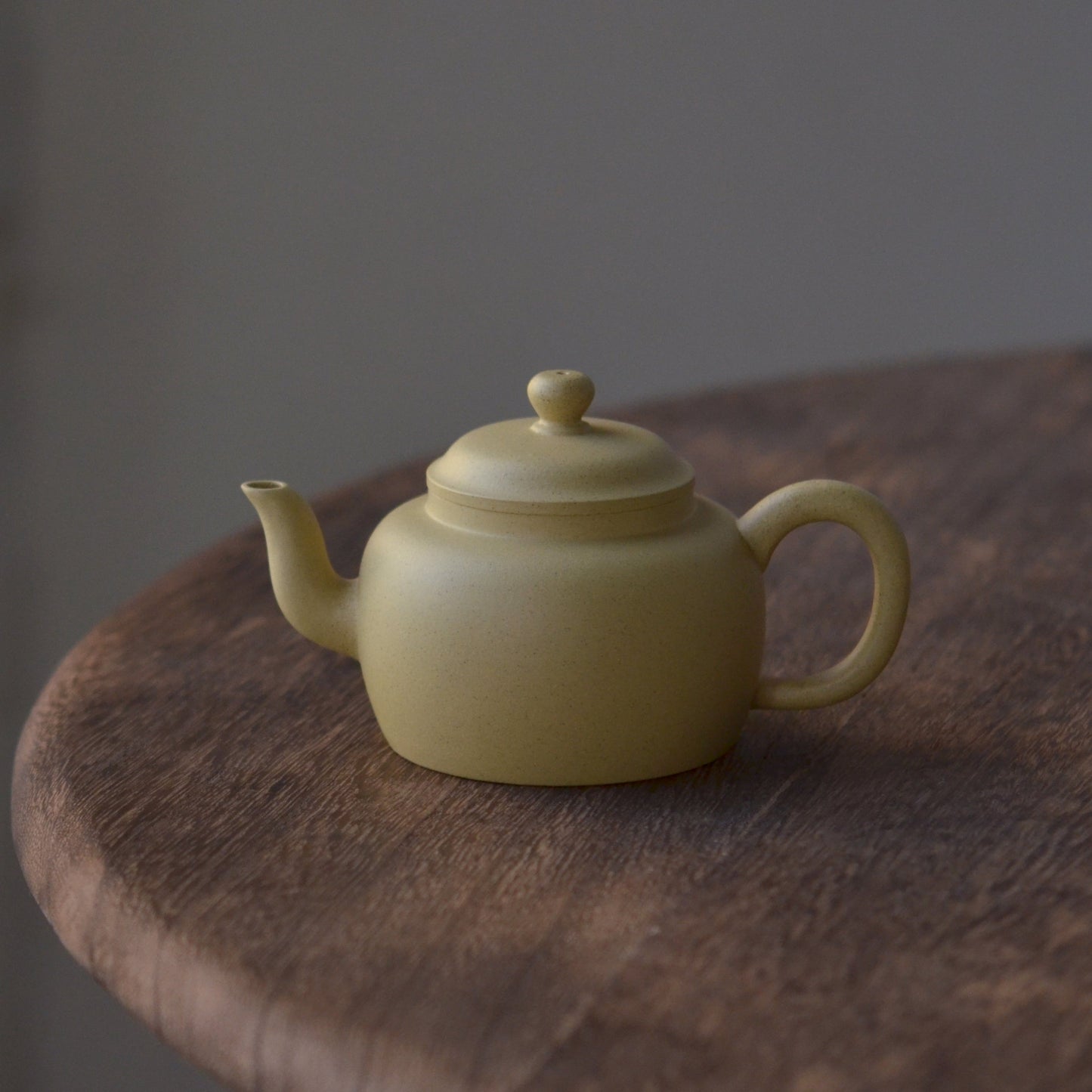 Gong Deng (150ml) Ben Shan Lv Ni Yixing Teapot